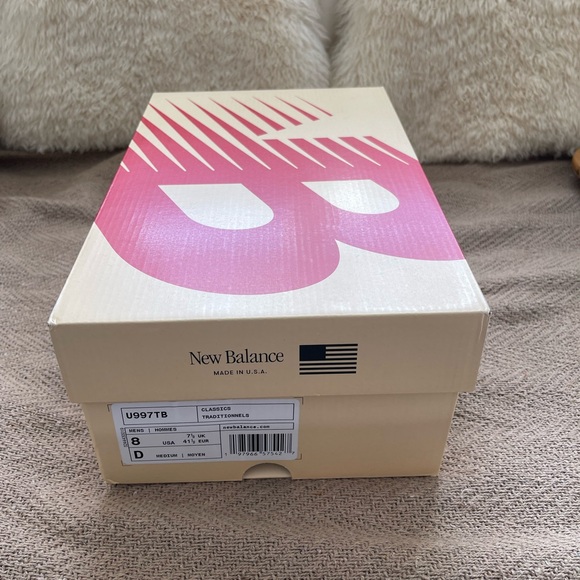 New Balance mens/womens Green and Brown Sneakers. New-ish. Worn just once. - Picture 4 of 12